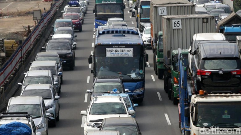 Mobil Overheat Ditengah Jalan? Jangan Panik